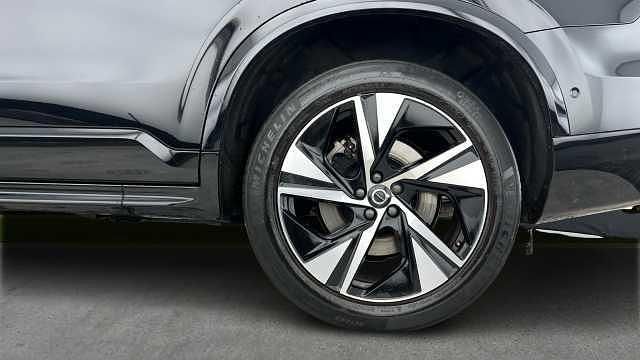 Used Volvo XC90 Plus 235 HP (172 kW) 2022 Black SUV
