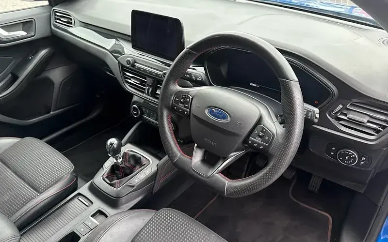 Used Ford Focus ST-Line X 155 HP (114 kW) 2021 Blue Hatchback