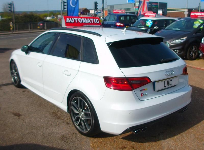 Used Audi S3 Sportback 300 HP (220 kW) 2015 White Hatchback