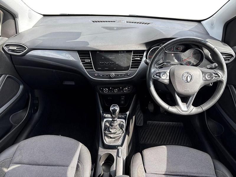 White Used 2022 Vauxhall Crossland Edition SUV | £13,299 (Fair price) - Image 1/4
