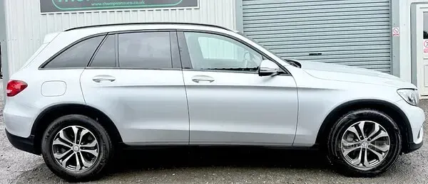 Used Mercedes GLC220 SE 167 HP (122 kW) 2016 Silver SUV