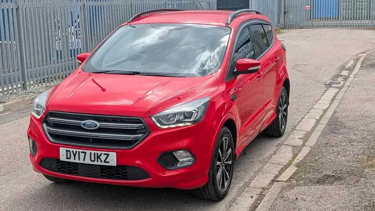Used Ford Kuga ST-Line 120 HP (88 kW) 2017 Red SUV