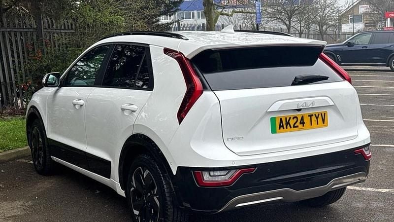 Begagnad Kia e-Niro 150 kW (204 HK) 2024 SUV