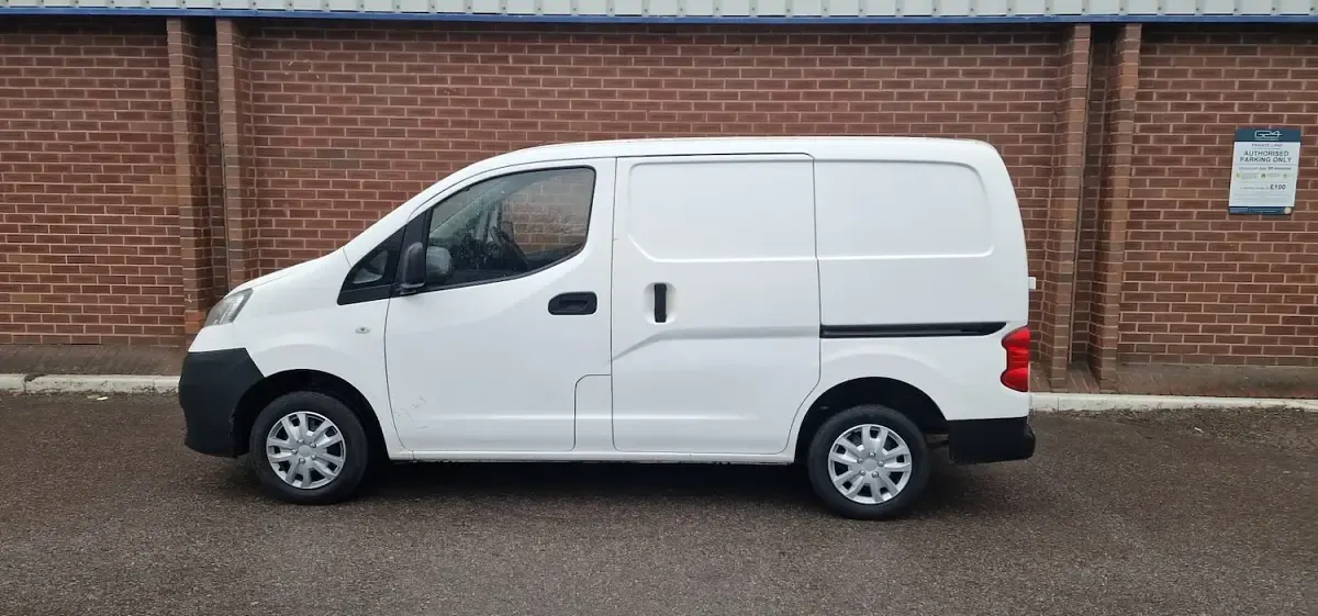 Used Nissan NV200 Acenta 2018 White MPV