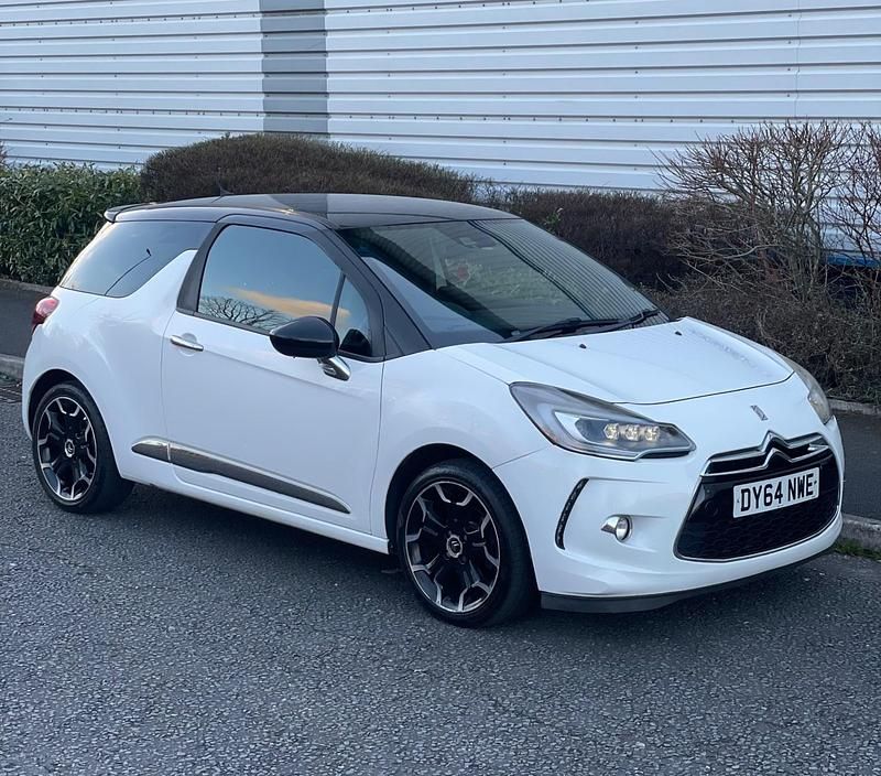 Used Citroën DS3 2014 White Hatchback