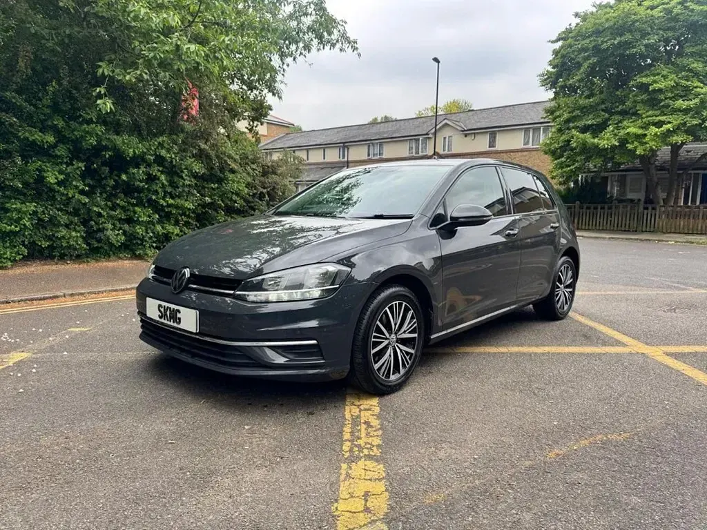 Used VW Golf VII SE 115 HP (84 kW) 2018 Grey Hatchback