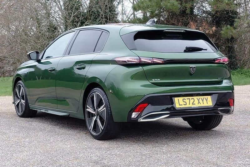Used Peugeot 308 GTi 130 HP (95 kW) 2022 Green Hatchback