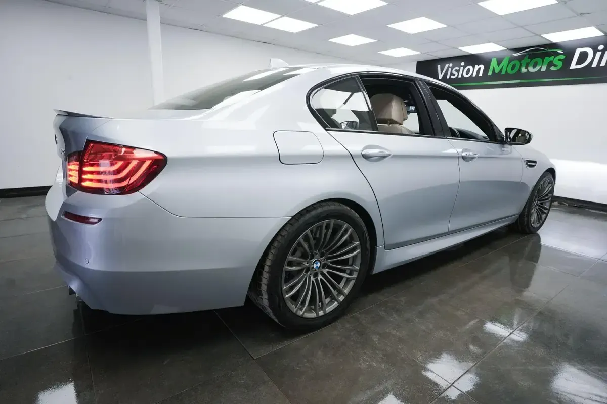 Used BMW M5 Comfort Edition 2016 Blue Sedan