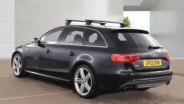 Usado Audi S4 Advanced 333 HP (244 kW) 2012 Preto Carrinha