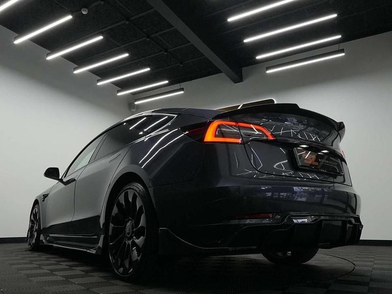 Usado Tesla Model 3 Long Range AWD 366 kW (498 HP) 2021 Cinzento Sedan
