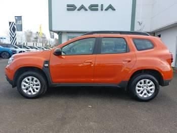 Used Dacia Duster Comfort 90 HP (66 kW) 2022 Orange SUV