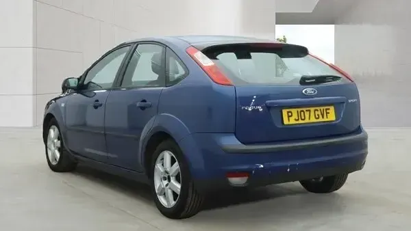 Usado Ford Focus Sport 100 CV (73 kW) 2007 Azul Utilitario