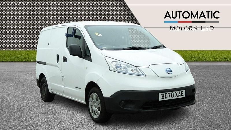 White Used 2020 Nissan e-NV200 Acenta Van | £5,190 (Good price) - Image 1/4