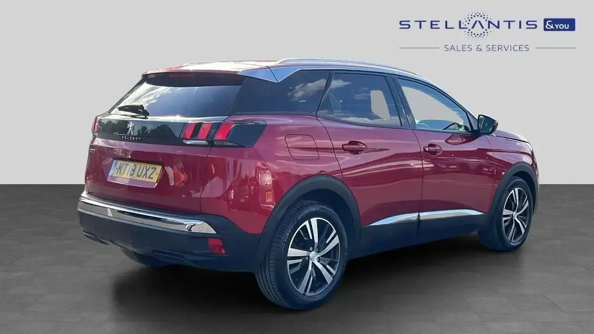 Used Peugeot 3008 Allure 129 HP (94 kW) 2018 Red SUV