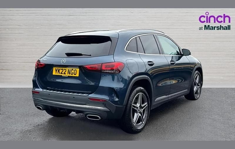 Used Mercedes GLA250 Exclusive 214 HP (157 kW) 2022 Blue SUV