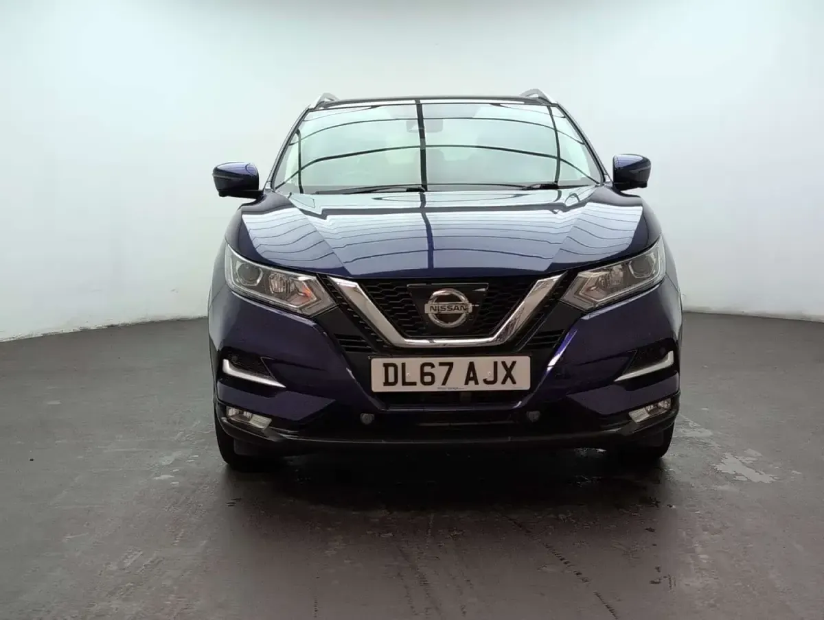 Used Nissan Qashqai N-Connecta 115 HP (84 kW) 2017 Blue SUV