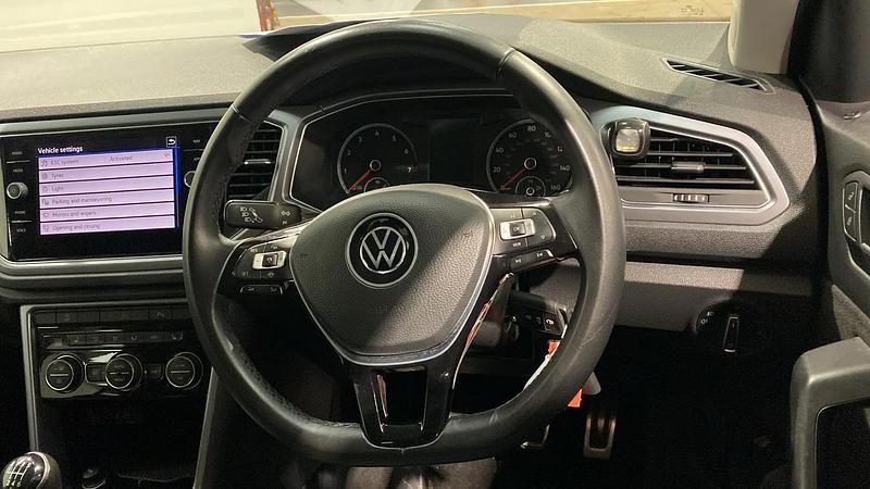 Used VW T-Roc Active 150 HP (110 kW) 2022 Grey SUV
