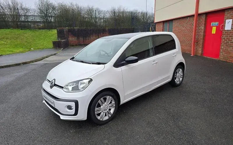 Used VW up! high up! 75 HP (55 kW) 2016 White Hatchback