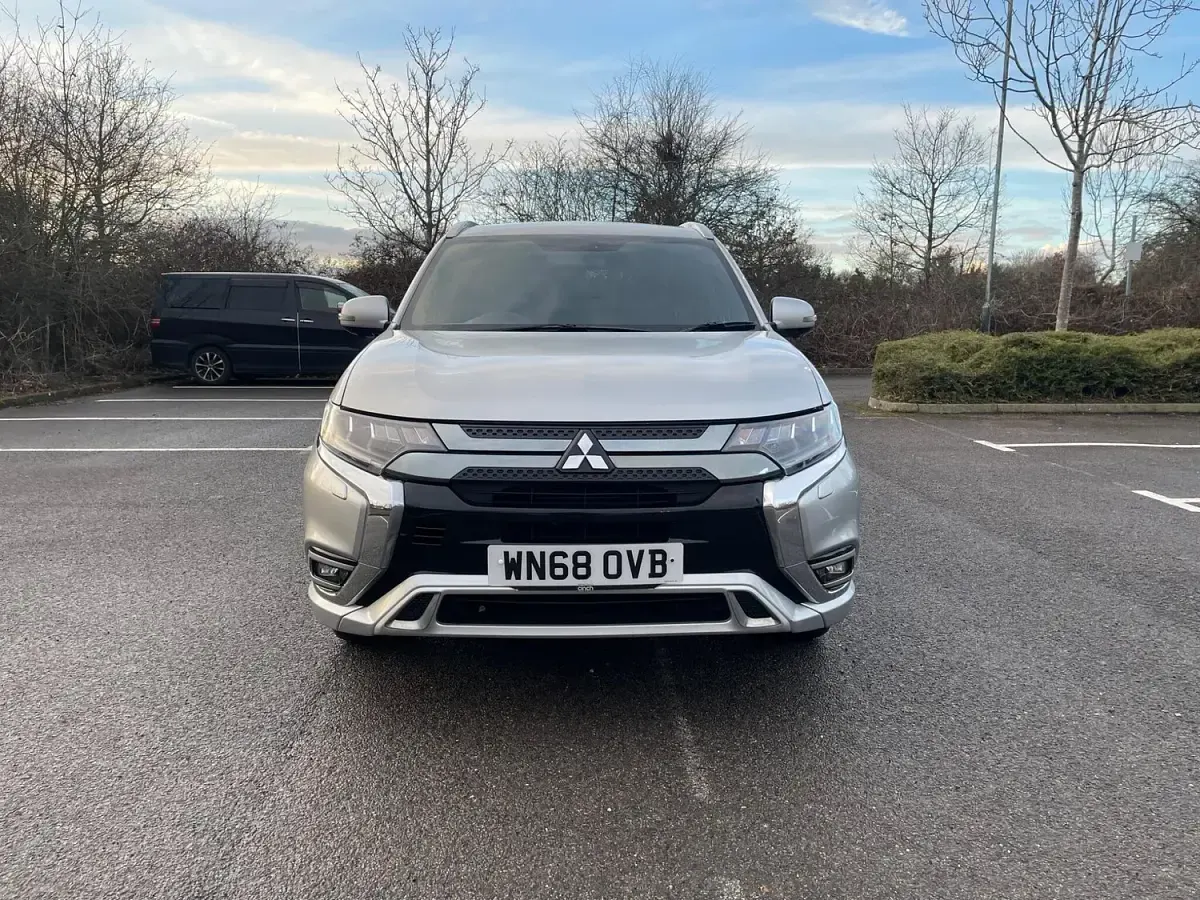 Used Mitsubishi Outlander P-HEV 2018 Silver Estate