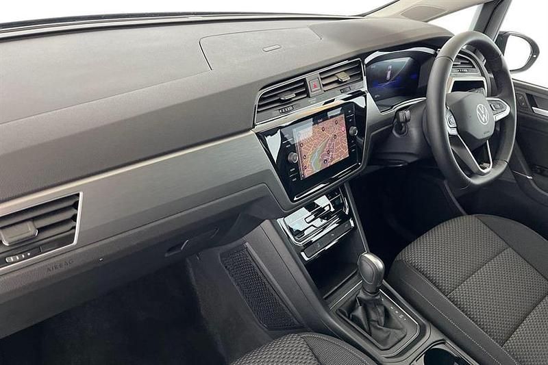Used VW Touran Match 150 HP (110 kW) 2025 Black MPV