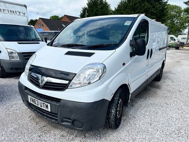 White Used 2013 Vauxhall Vivaro Van | £3,450 (Fair price) - Image 1/4