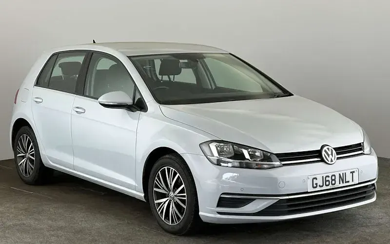 Used VW Golf VII SE 116 HP (85 kW) 2018 Hatchback