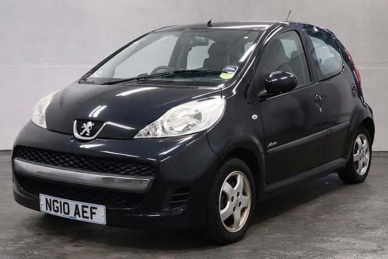 Used Peugeot 107 Allure 68 HP (50 kW) 2010 Black Hatchback