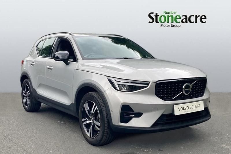 Used 2023 Volvo XC40 Plus SUV | £28,655 (Good price) - Image 1/1