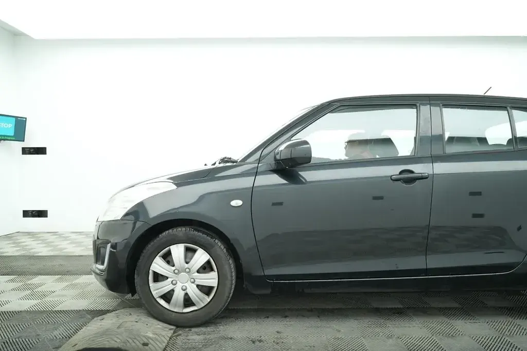 Used Suzuki Swift 94 HP (69 kW) 2014 Black Hatchback