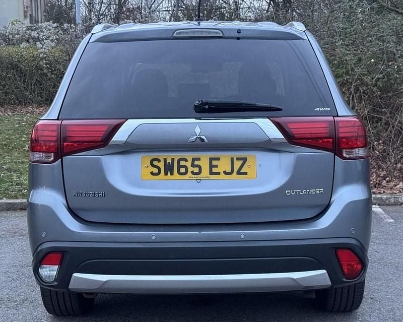 Used Mitsubishi Outlander 150 HP (110 kW) 2015 Grey SUV