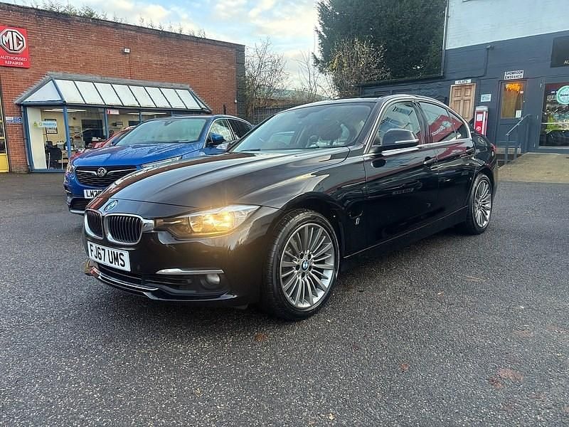 Usado BMW 330e Luxury Line 2017 Negro Berlina