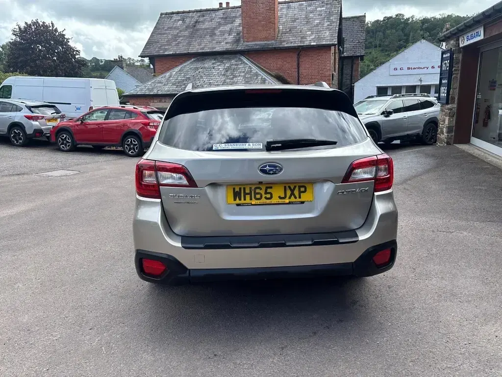 Used Subaru Outback Premium 2016 Gold Estate