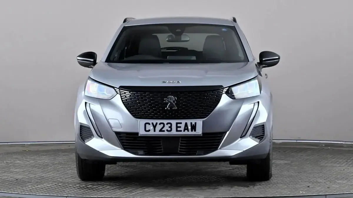 Used Peugeot 2008 Allure+ 101 HP (74 kW) 2023 Grey SUV