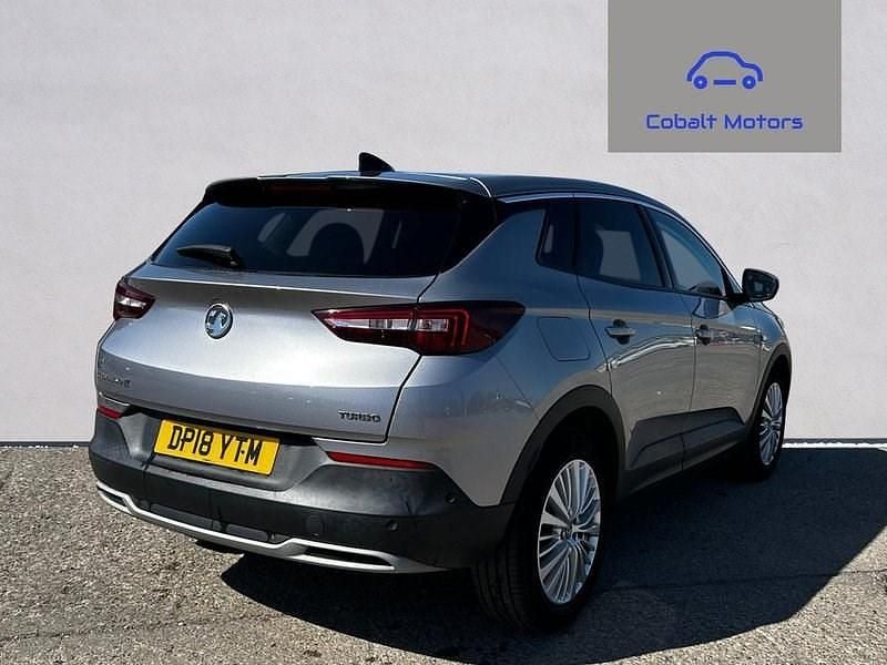 Used Vauxhall Grandland X Sport 130 HP (95 kW) 2018 Grey SUV
