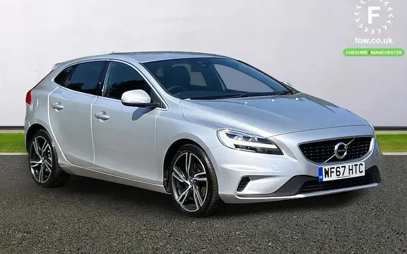 Usado Volvo V40 R-Design Pro 152 HP (111 kW) 2019 Citadino