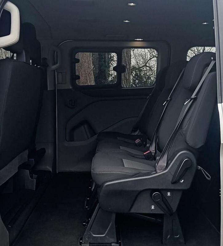 Used Ford Tourneo Zetec 130 HP (95 kW) 2019 Silver MPV