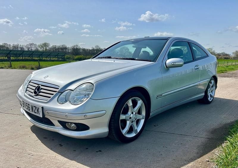 Used Mercedes C200 2006 Silver Coupe