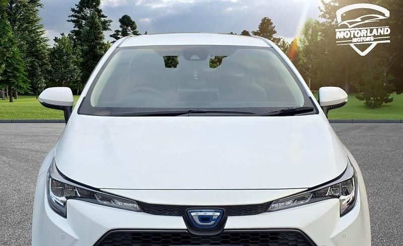 Used Toyota Corolla Design 122 HP (89 kW) 2020 White