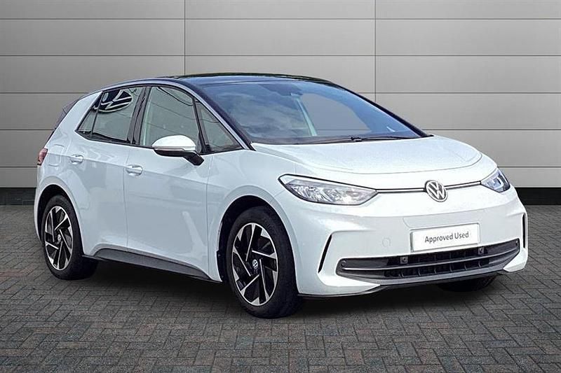 Used VW ID.3 Pro 150 kW (204 HP) 2023 White Hatchback