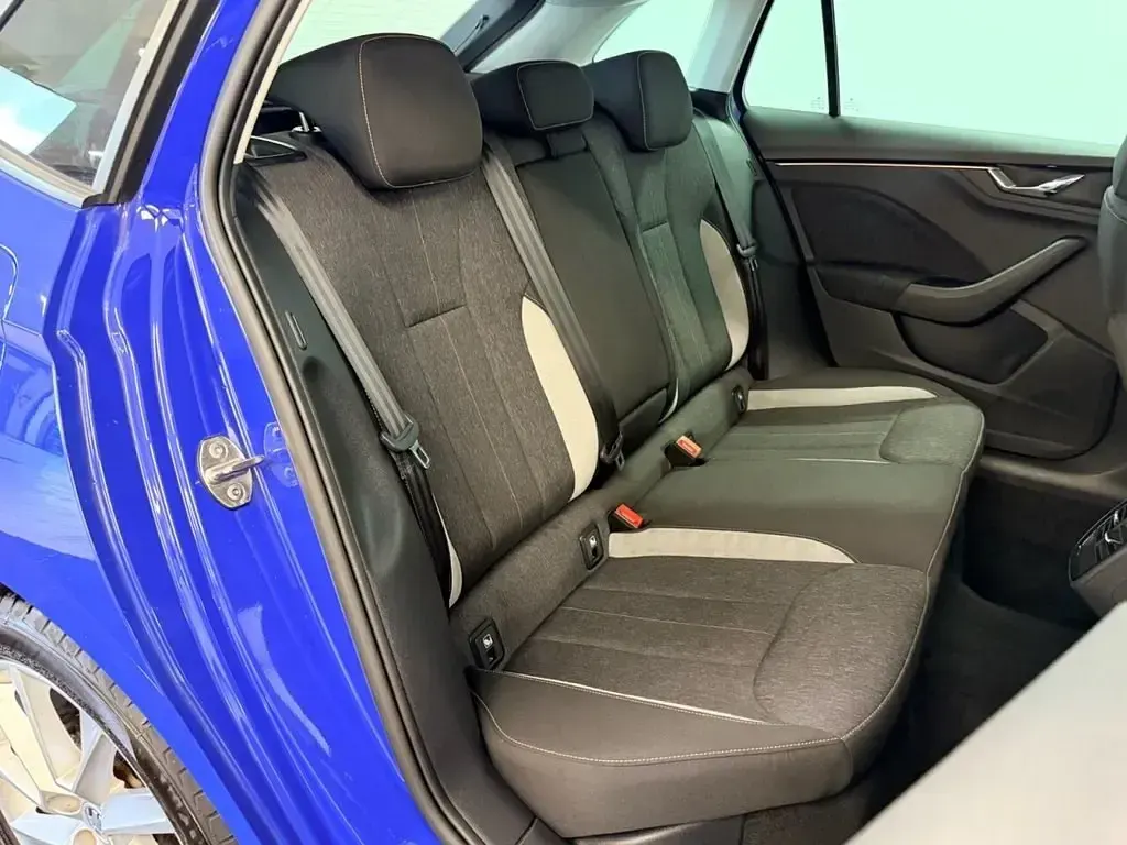 Gebraucht Skoda Scala SE L 95 PS (69 kW) 2021 Blau Kleinwagen