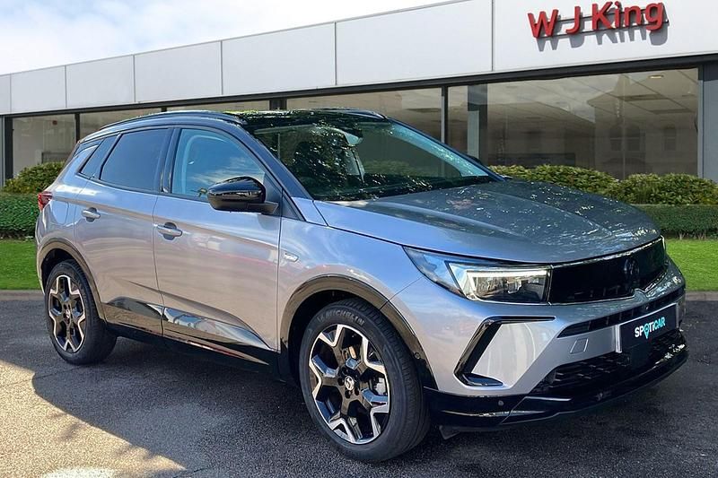 Grey Used 2024 Vauxhall Grandland X Ultimate SUV | £21,365 (A bit pricey) - Image 1/3