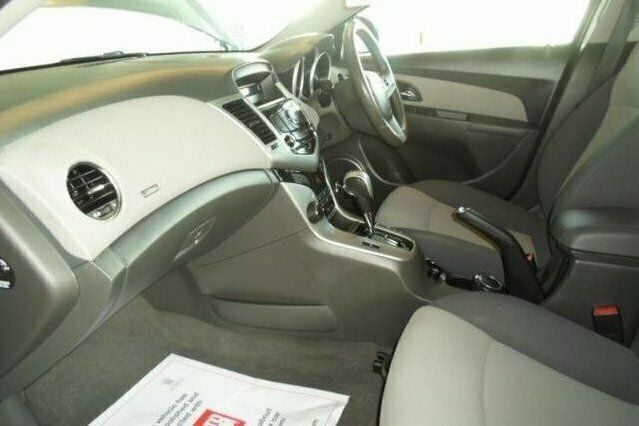 Used Chevrolet Cruze 2010 Sedan