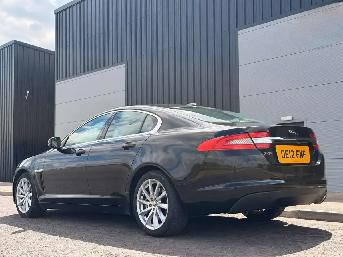 Second-hand Jaguar XF Premium Luxury 2012 Negru Berlinǎ