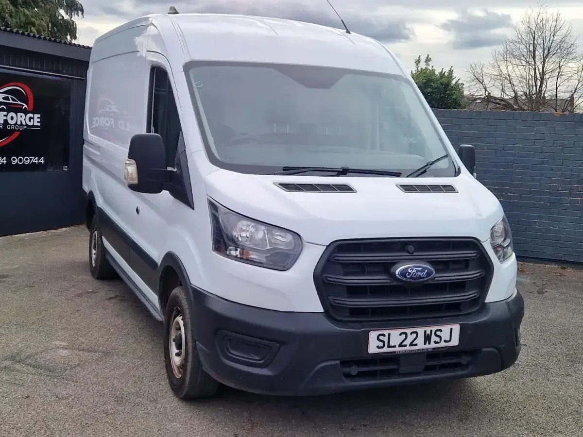 Usado Ford Transit S 105 CV (77 kW) 2022 Blanco Van
