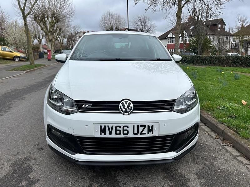 Used VW Polo R-line 110 HP (80 kW) 2016 White Hatchback