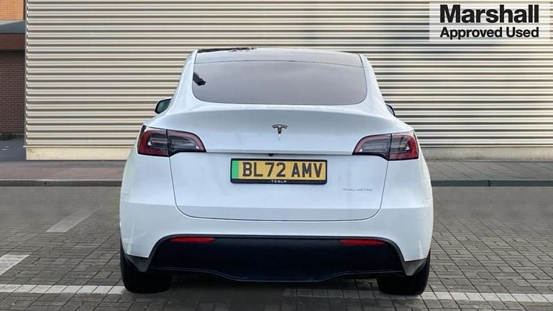 Used Tesla Model Y Long Range AWD 282 kW (384 HP) 2022 White SUV