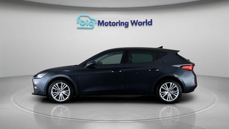 Used Seat Leon SE Dynamic 150 HP (110 kW) 2022 Grey Hatchback