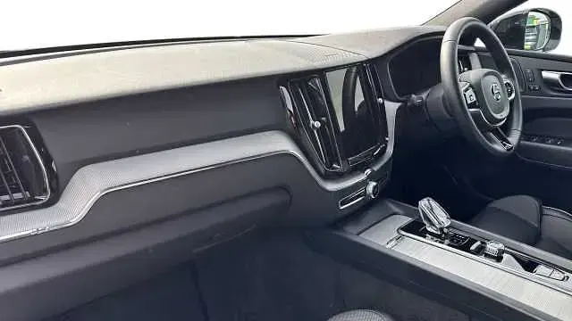 Used Volvo XC60 Plus 250 HP (183 kW) 2023 Grey SUV