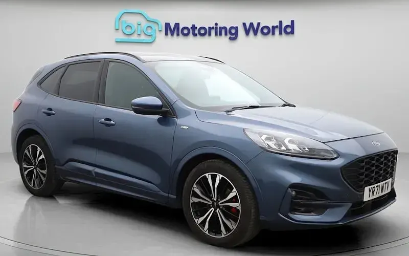 Second-hand Ford Kuga ST-Line X 120 CP (88 kW) 2021 SUV