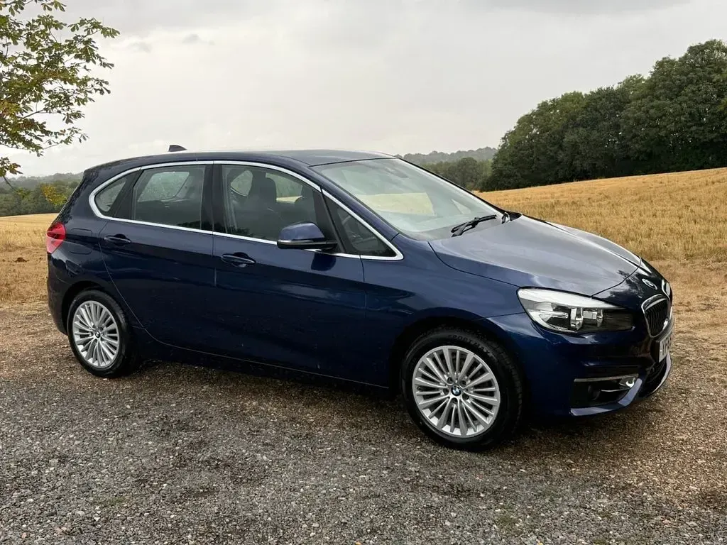 Used BMW 218 Luxury Line 136 HP (100 kW) 2016 Blue MPV